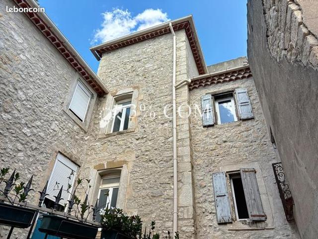 Maison 8 pièces 232 m²