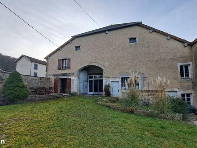 Maison 8 pièces 232 m²