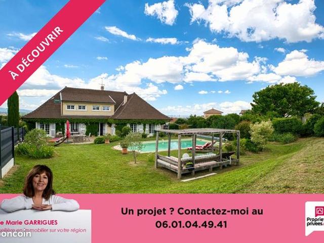 Maison 8 pièces 232 m²