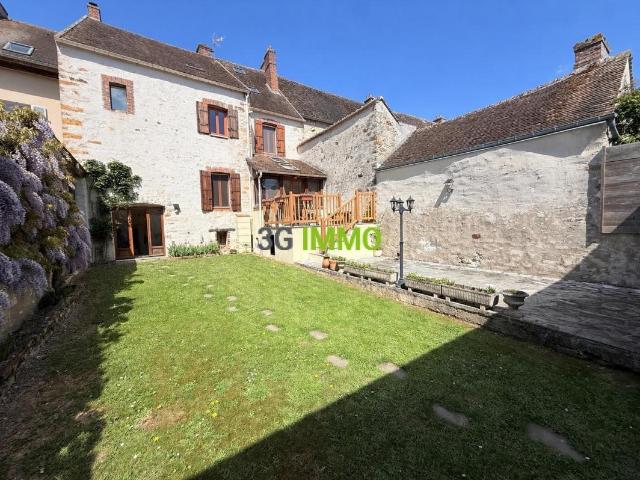 Maison 8 pièces 232 m²