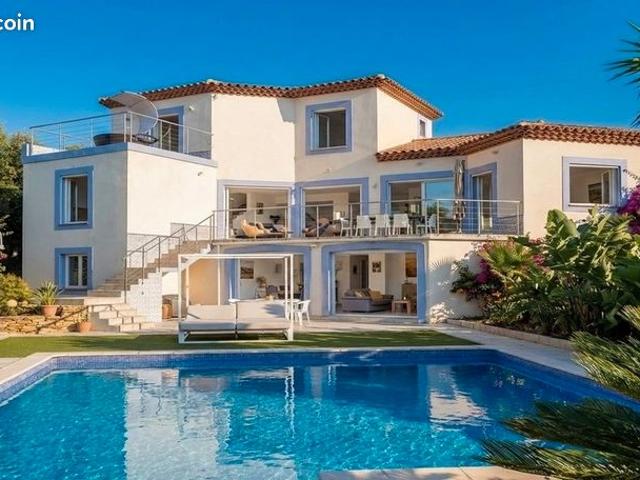 Maison 8 pièces 232 m²