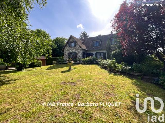 Maison 8 pièces 232 m²