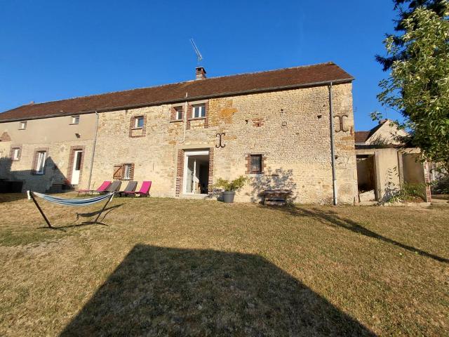 Maison 8 pièces 233 m²