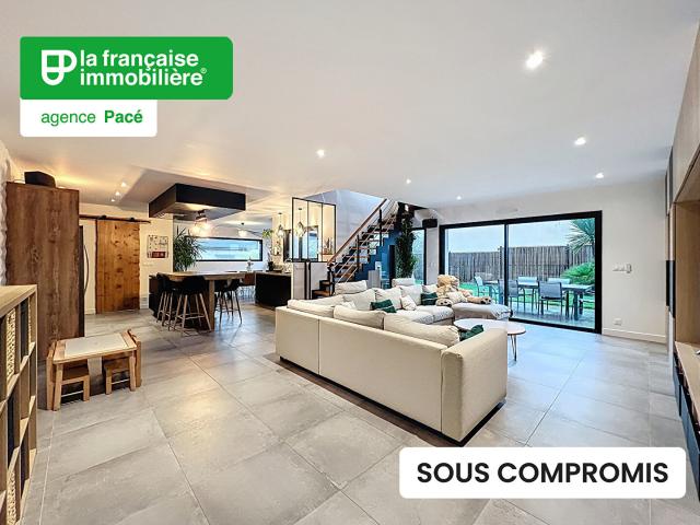 Maison 8 pièces 233 m²