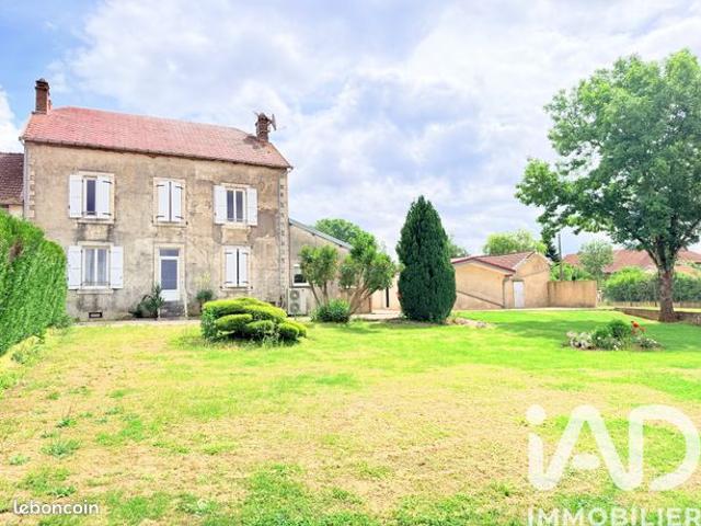 Maison 8 pièces 233 m²