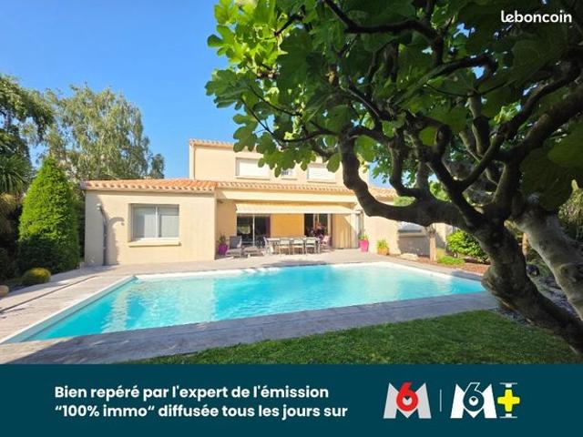 Maison 8 pièces 233 m²