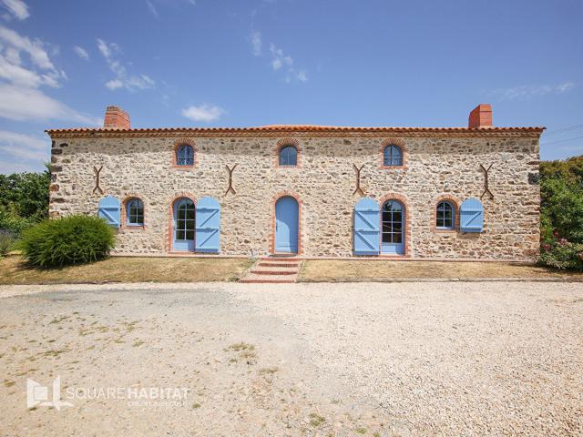 Maison 8 pièces 233 m²
