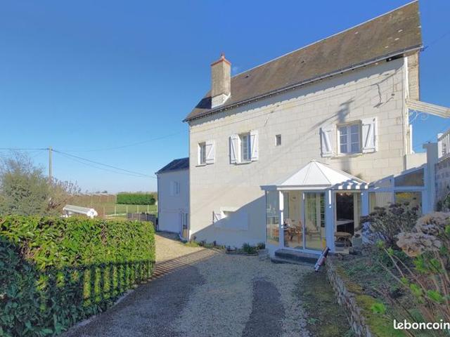Maison 8 pièces 233 m²