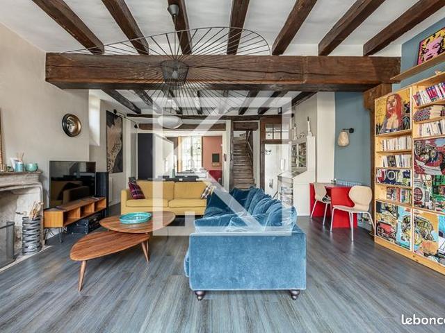 Maison 8 pièces 233 m²