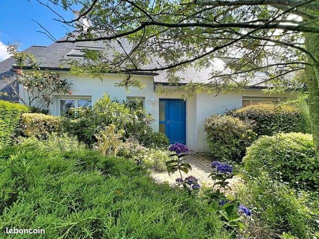 Maison 8 pièces 233 m²
