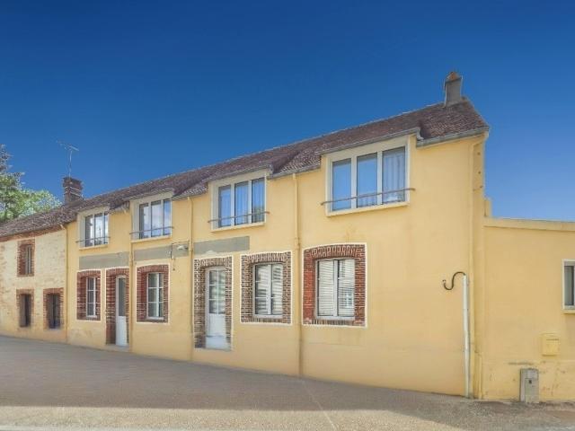 Maison 8 pièces 233 m²