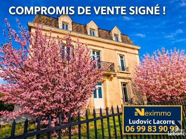 Maison 8 pièces 244 m²