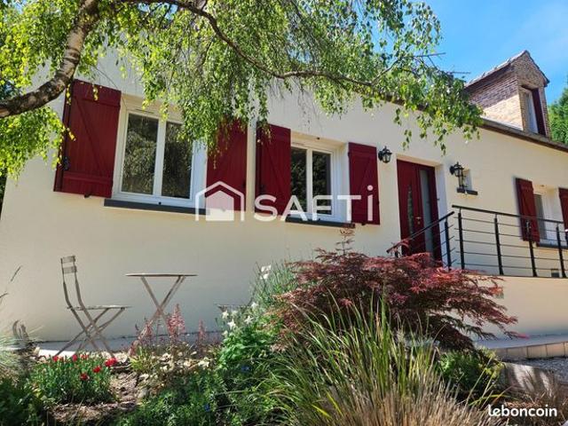 Maison 8 pièces 245 m²