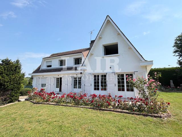 Maison 8 pièces 245 m²