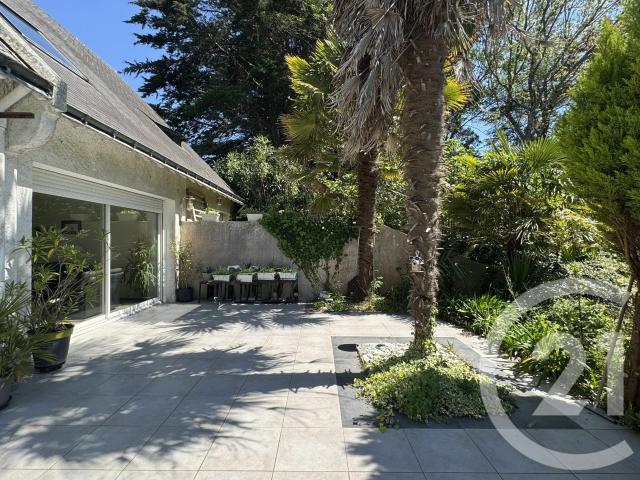 Maison 8 pièces 245 m²