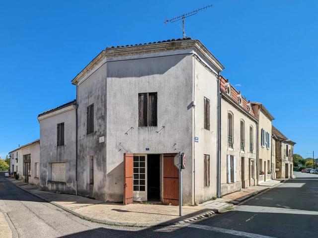 Maison 8 pièces 245 m²