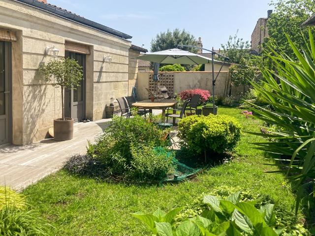 Maison 8 pièces 245 m²