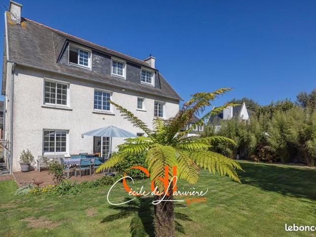 Maison 8 pièces 245 m²