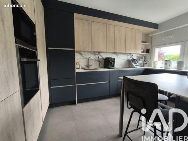 Maison 8 pièces 245 m²