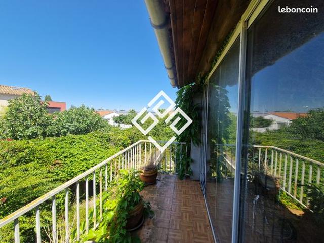 Maison 8 pièces 245 m²