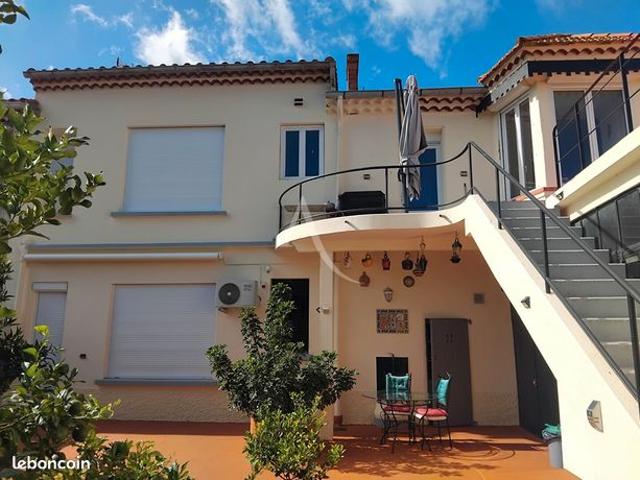 Maison 8 pièces 245 m²