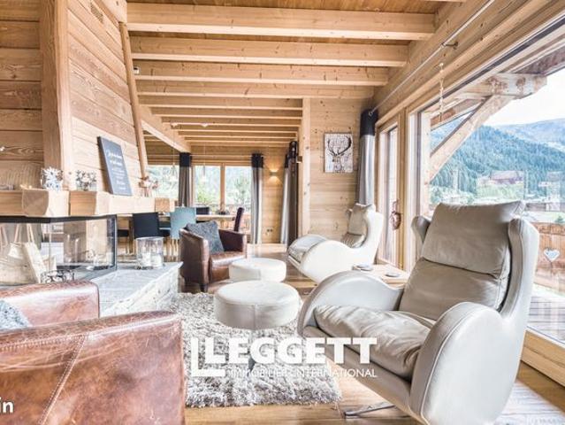 Maison 8 pièces 245 m²