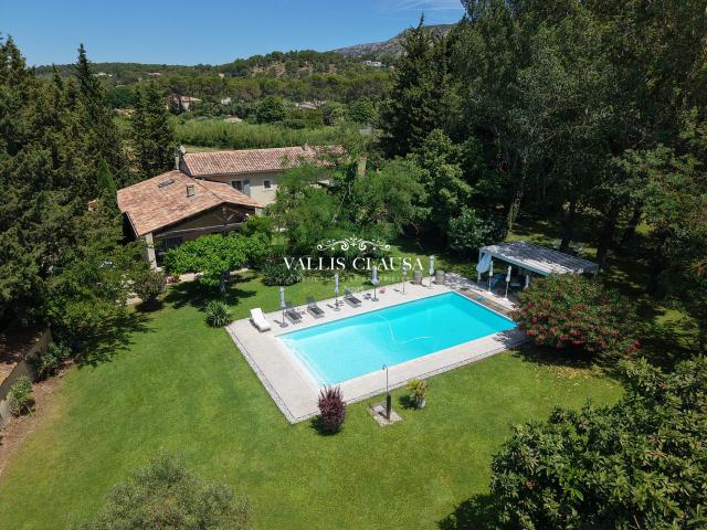 Maison 8 pièces 245 m²
