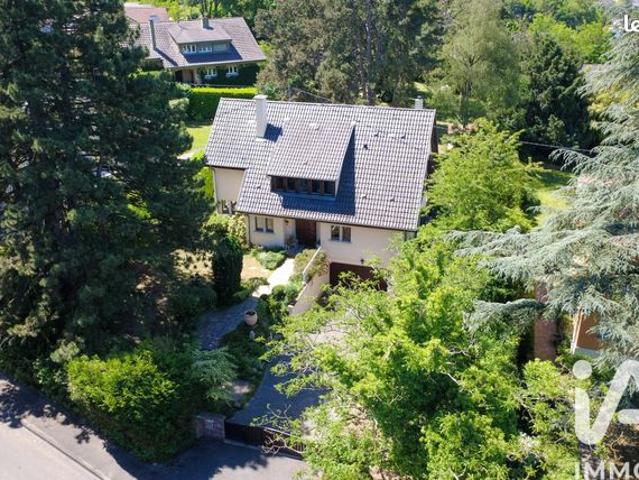 Maison 8 pièces 245 m²