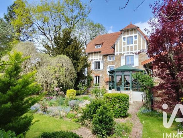 Maison 8 pièces 245 m²