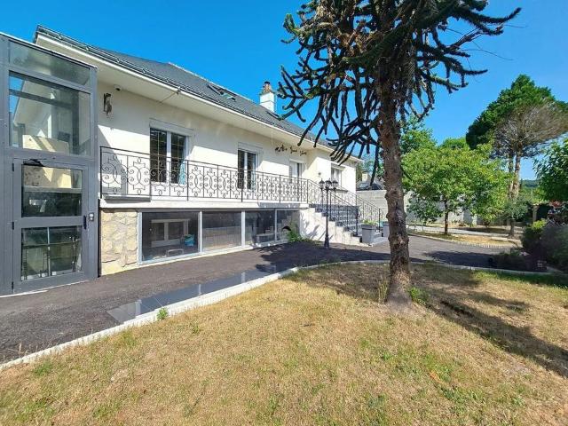 Maison 8 pièces, 245 m² à louer à Monts 37260