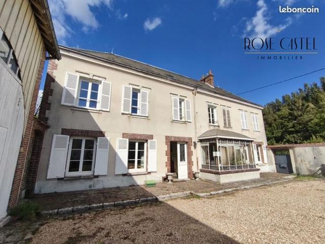 Maison 8 pièces 246 m²