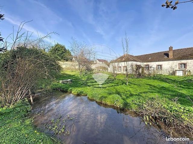 Maison 8 pièces 246 m²