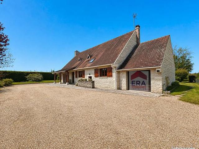 Maison 8 pièces 246 m²