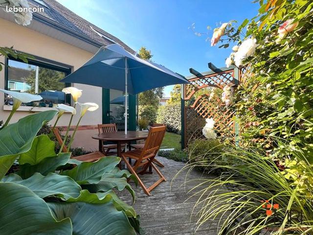 Maison 8 pièces 246 m²