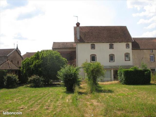 Maison 8 pièces 246 m²