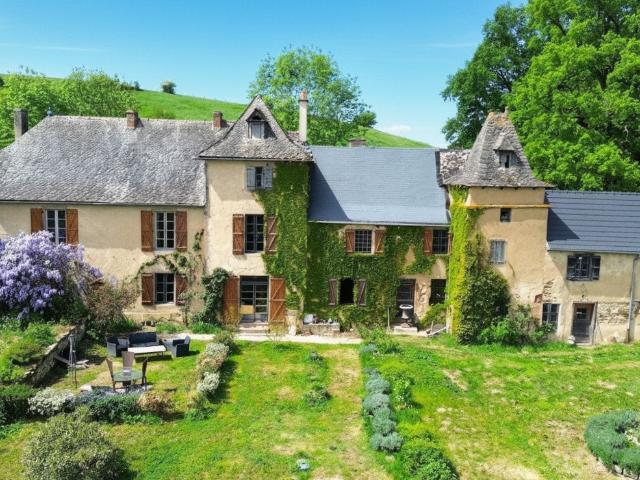 Maison 8 pièces 247 m²