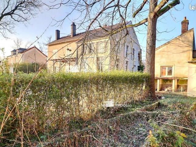 Maison 8 pièces 247 m²