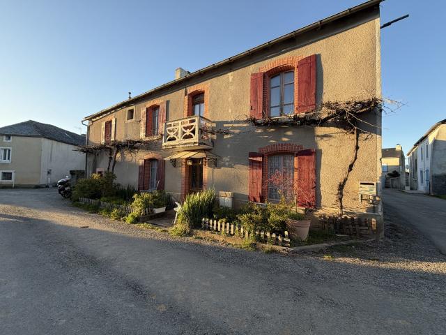 Maison 8 pièces 247 m²