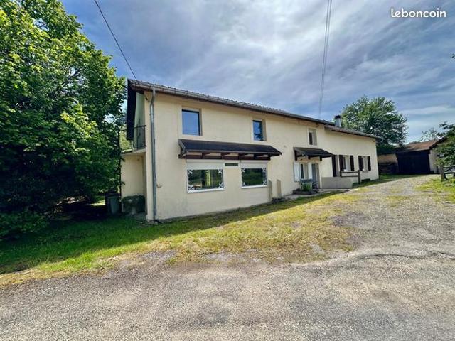 Maison 8 pièces 247 m²