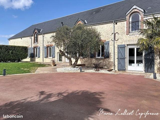 Maison 8 pièces 248 m²