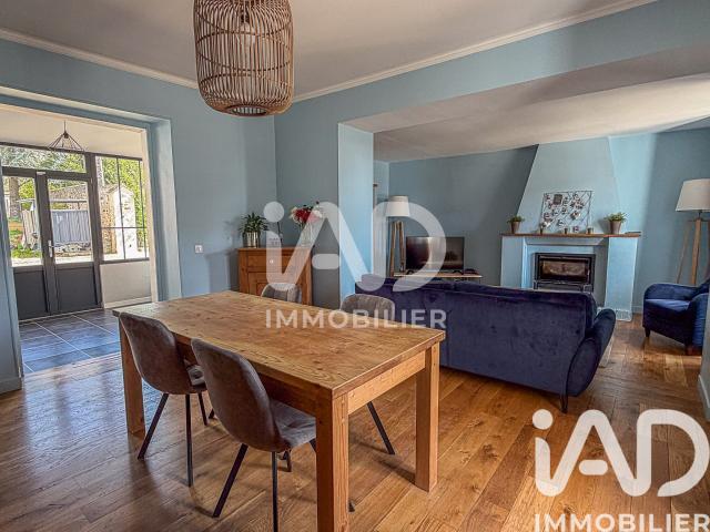 Maison 8 pièces 248 m²