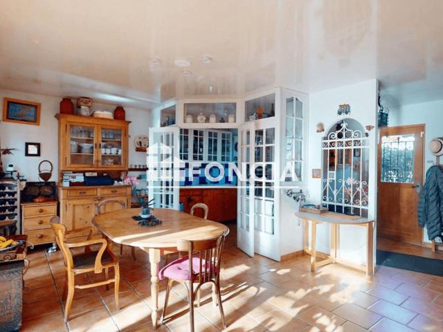Maison 8 pièces 248 m²