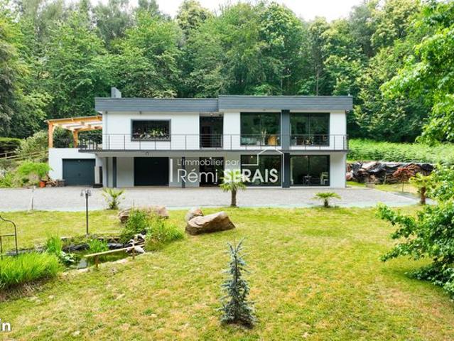 Maison 8 pièces 248 m²