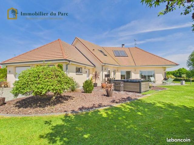 Maison 8 pièces 248 m²