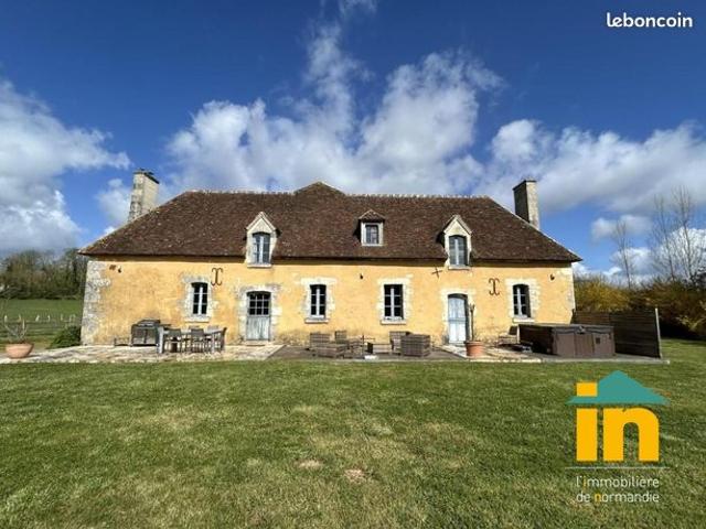 Maison 8 pièces 248 m²