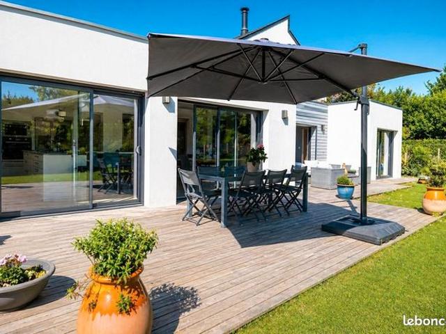 Maison 8 pièces 248 m²