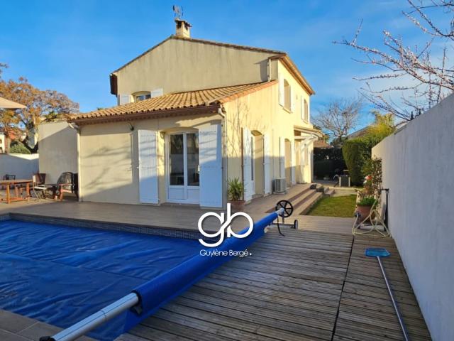 Maison 8 pièces 248 m²
