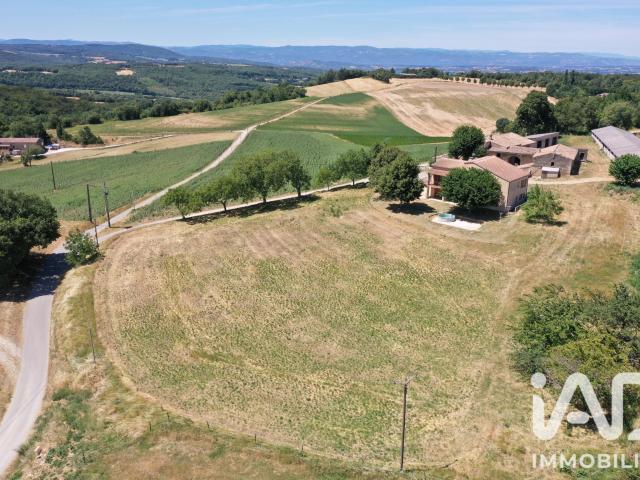 Maison 8 pièces 249 m²