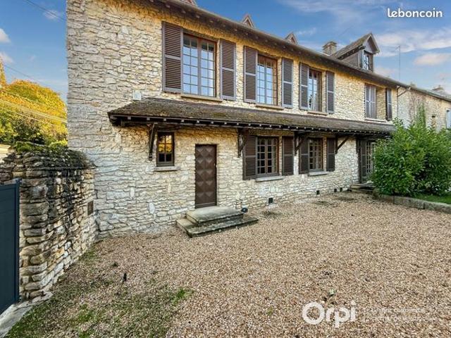 Maison 8 pièces 249 m²