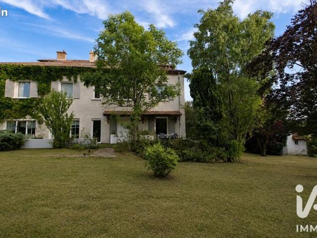 Maison 8 pièces 249 m²